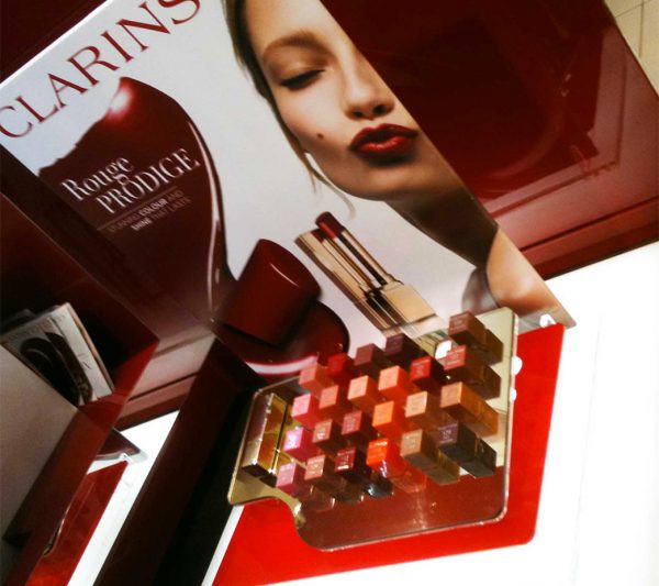lipstick display